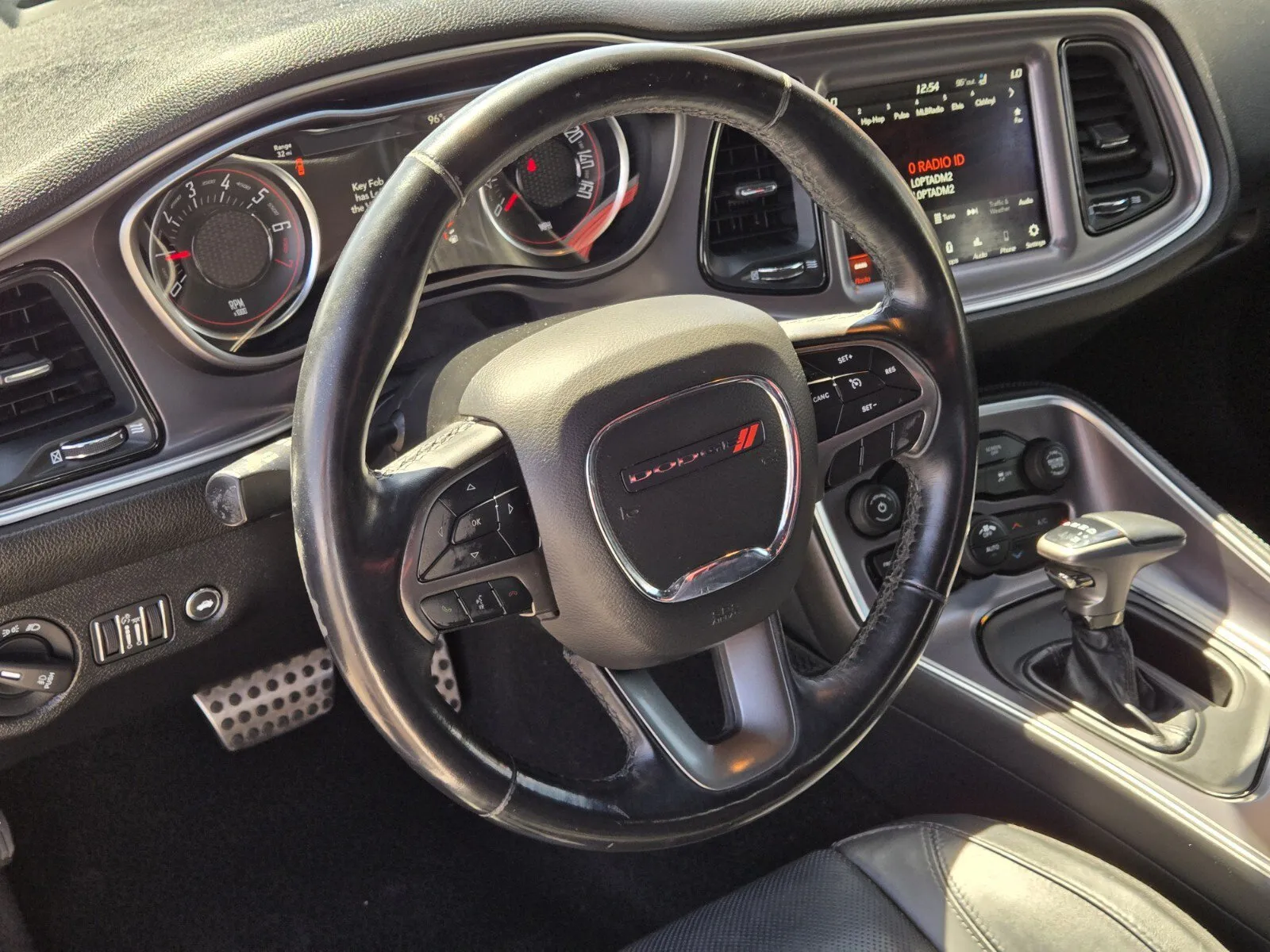 Dodge Challenger photo 15