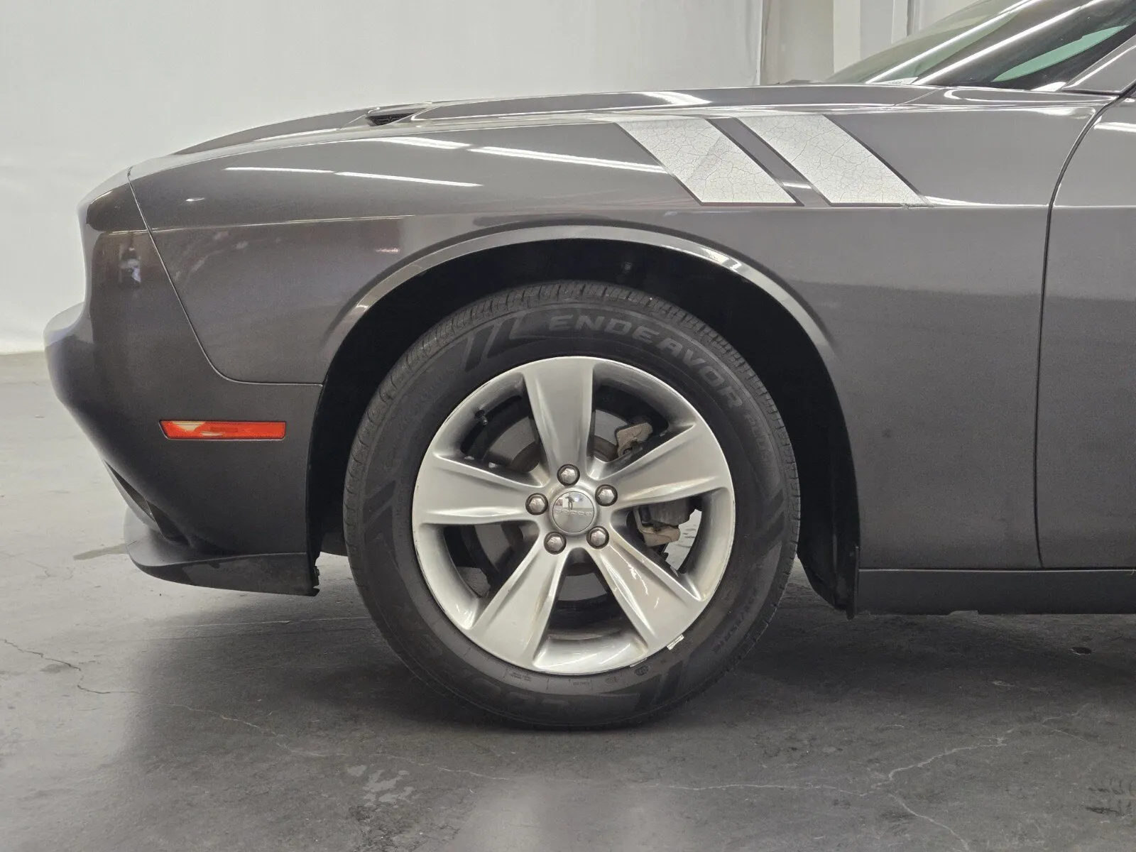 Dodge Challenger photo 6