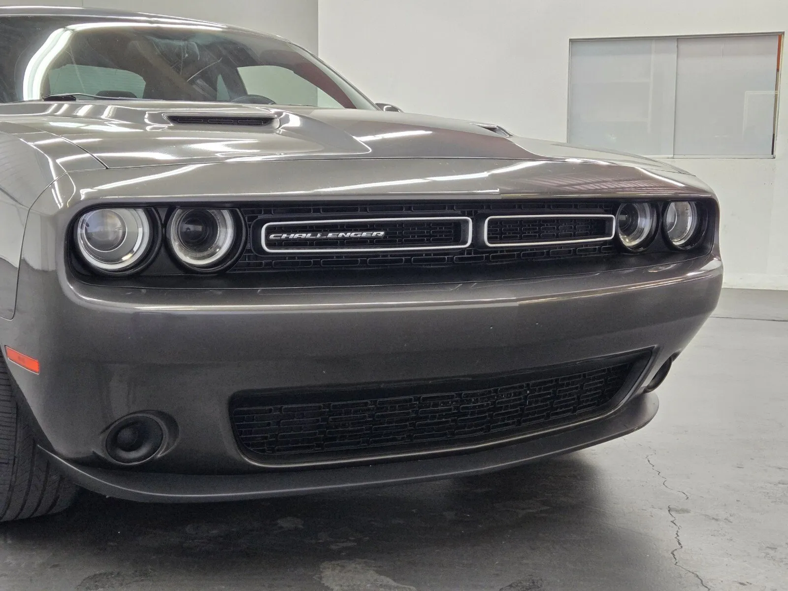Dodge Challenger photo 5