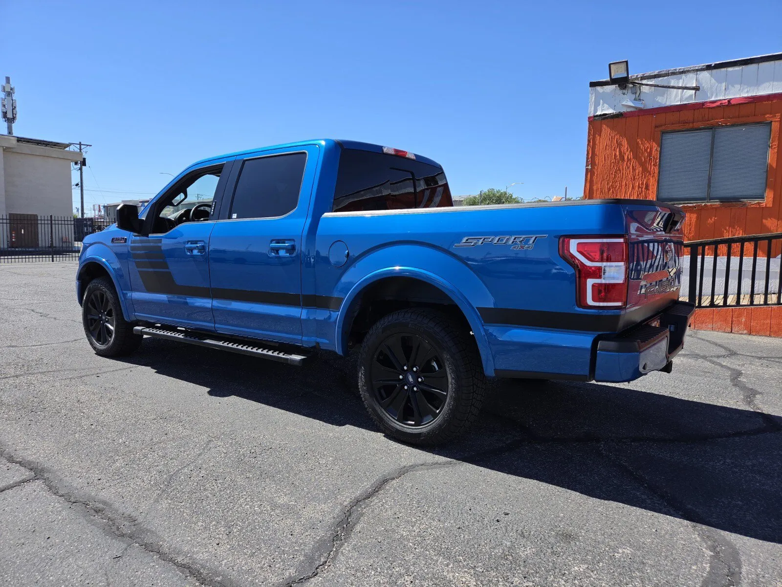 Ford F-150 photo 3
