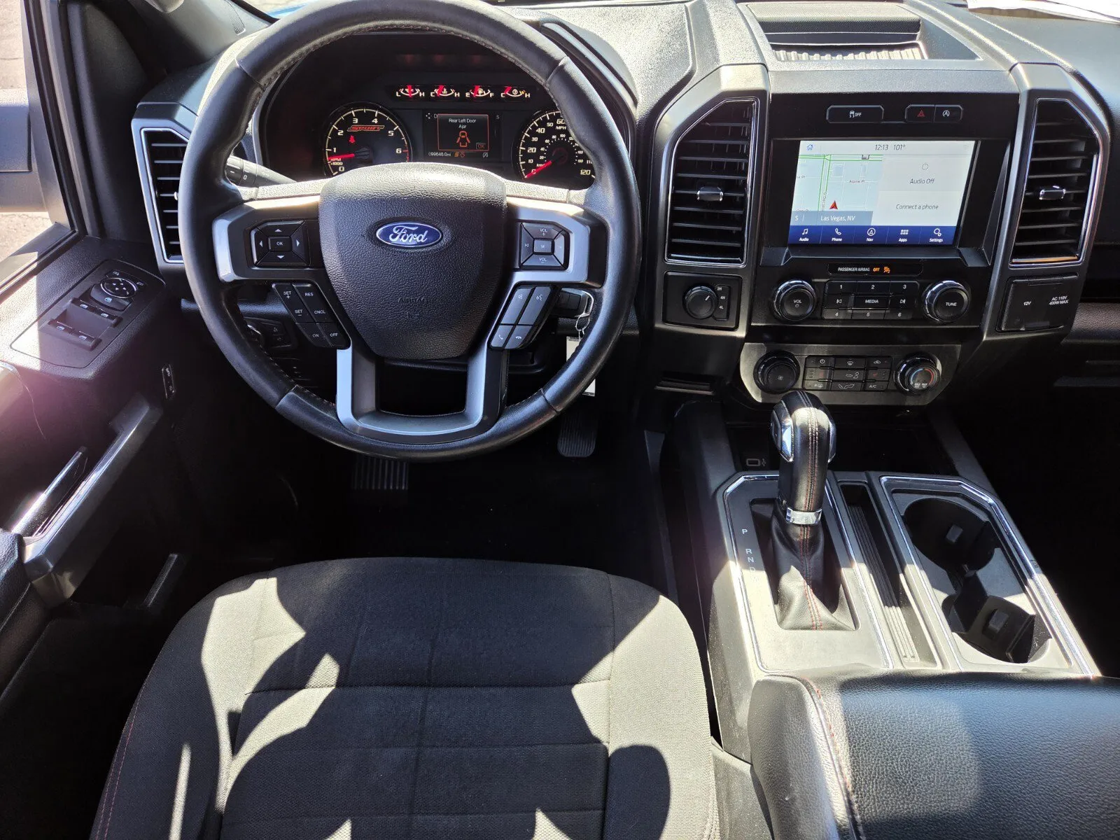 Ford F-150 photo 10