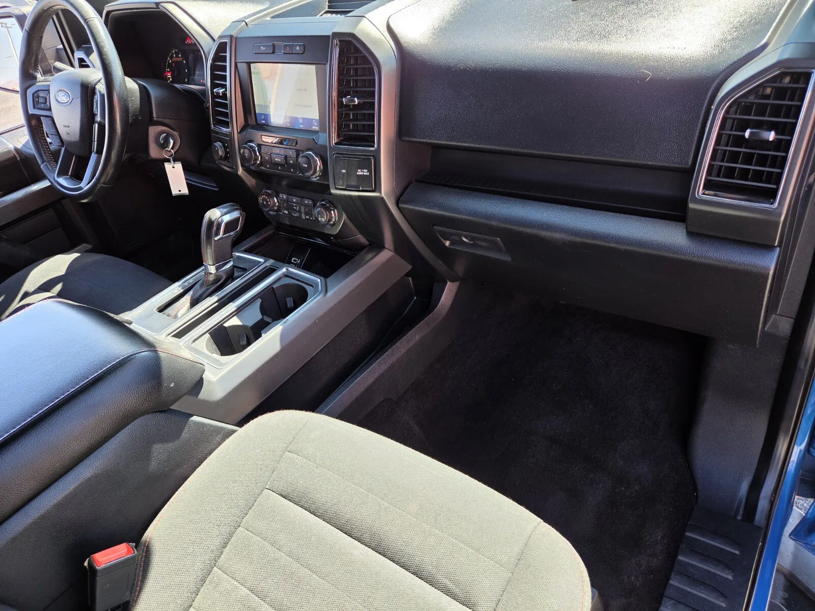 Ford F-150 photo 14