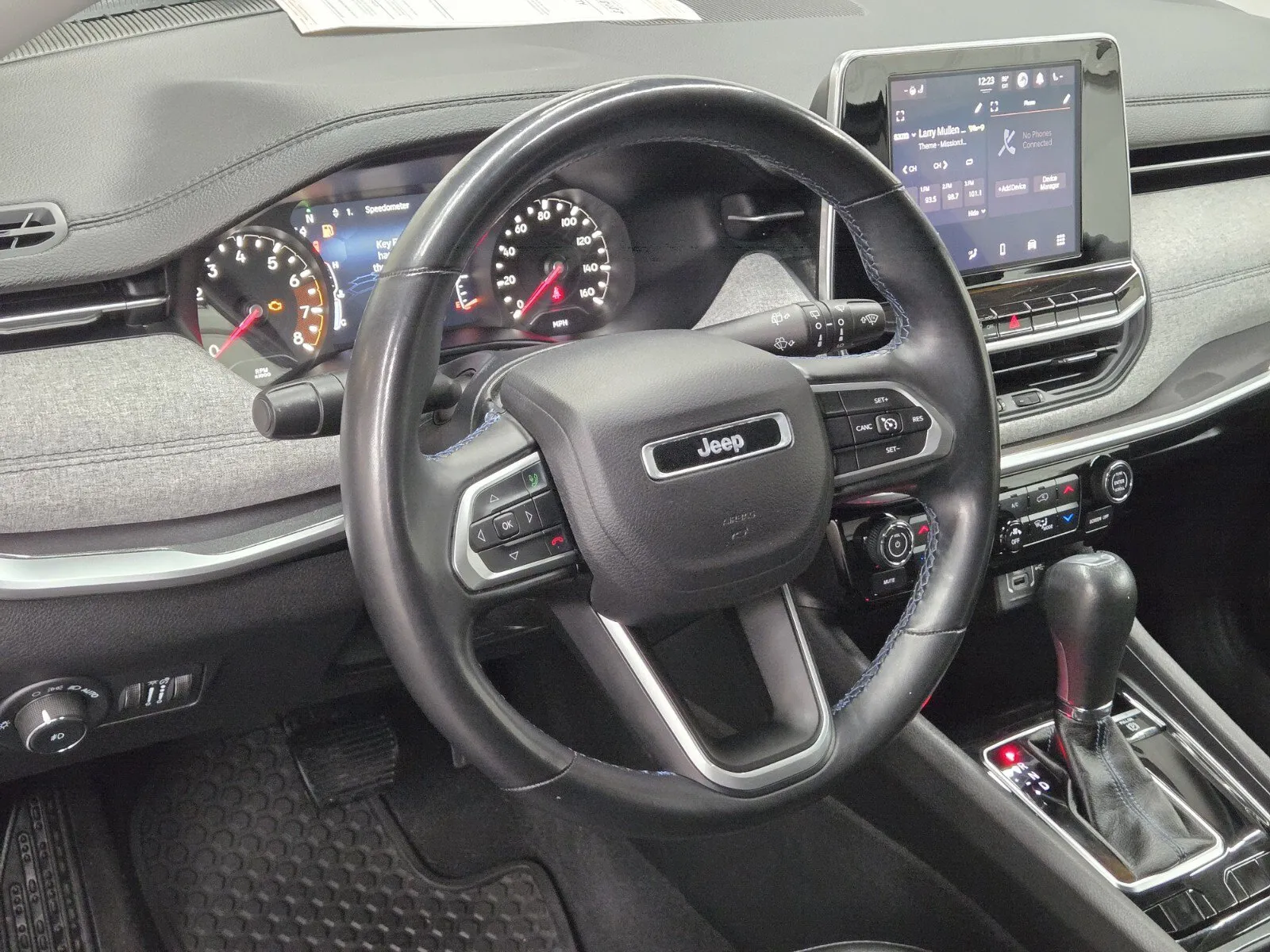 Jeep Compass photo 16