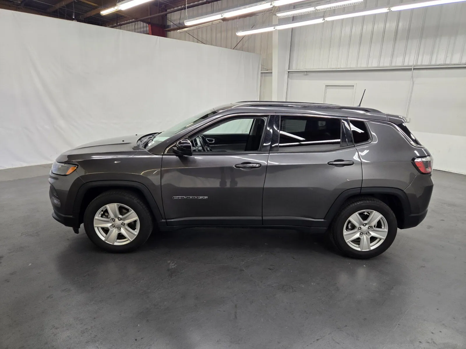 Jeep Compass photo 2