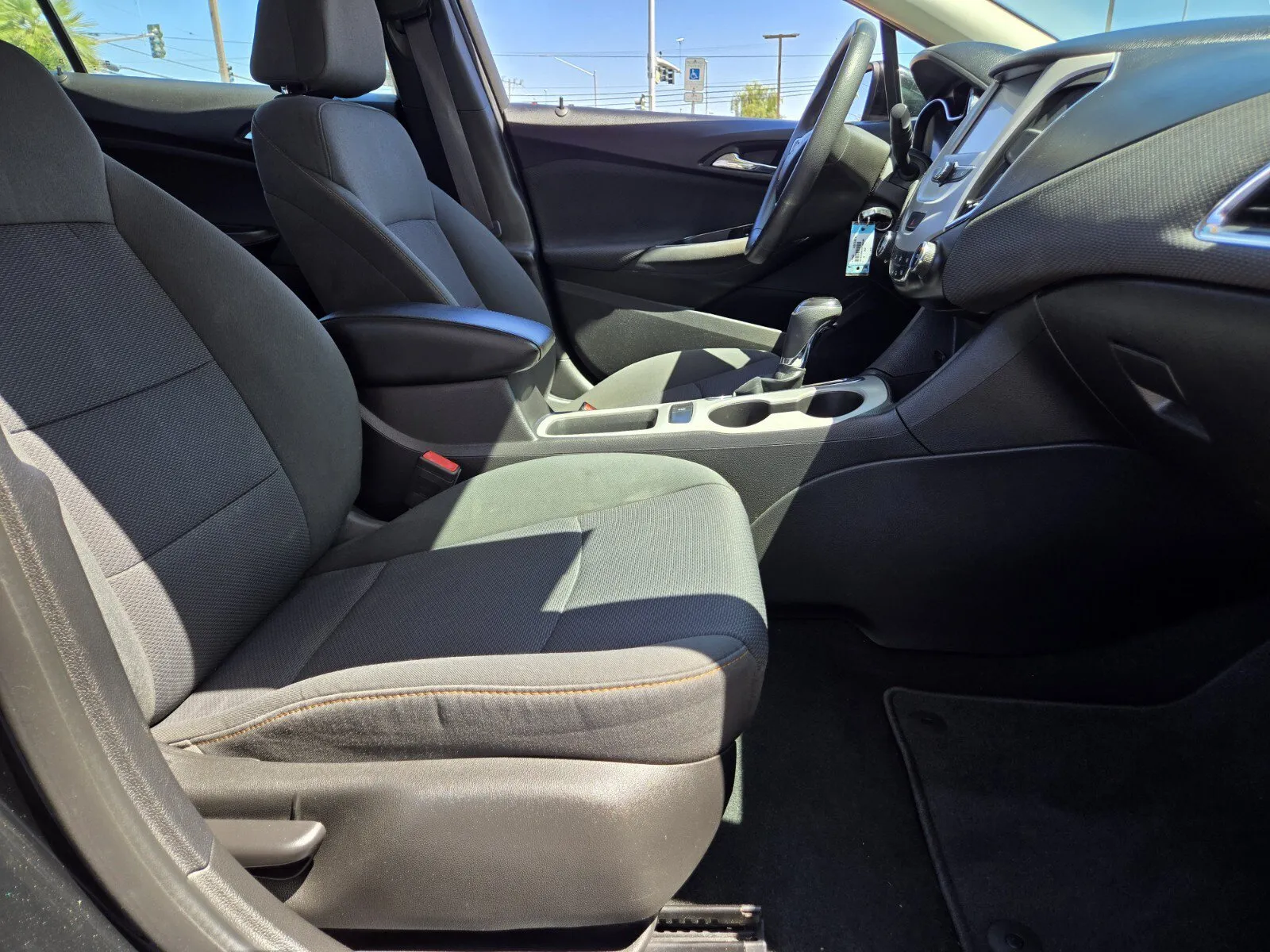 Chevrolet Cruze photo 12