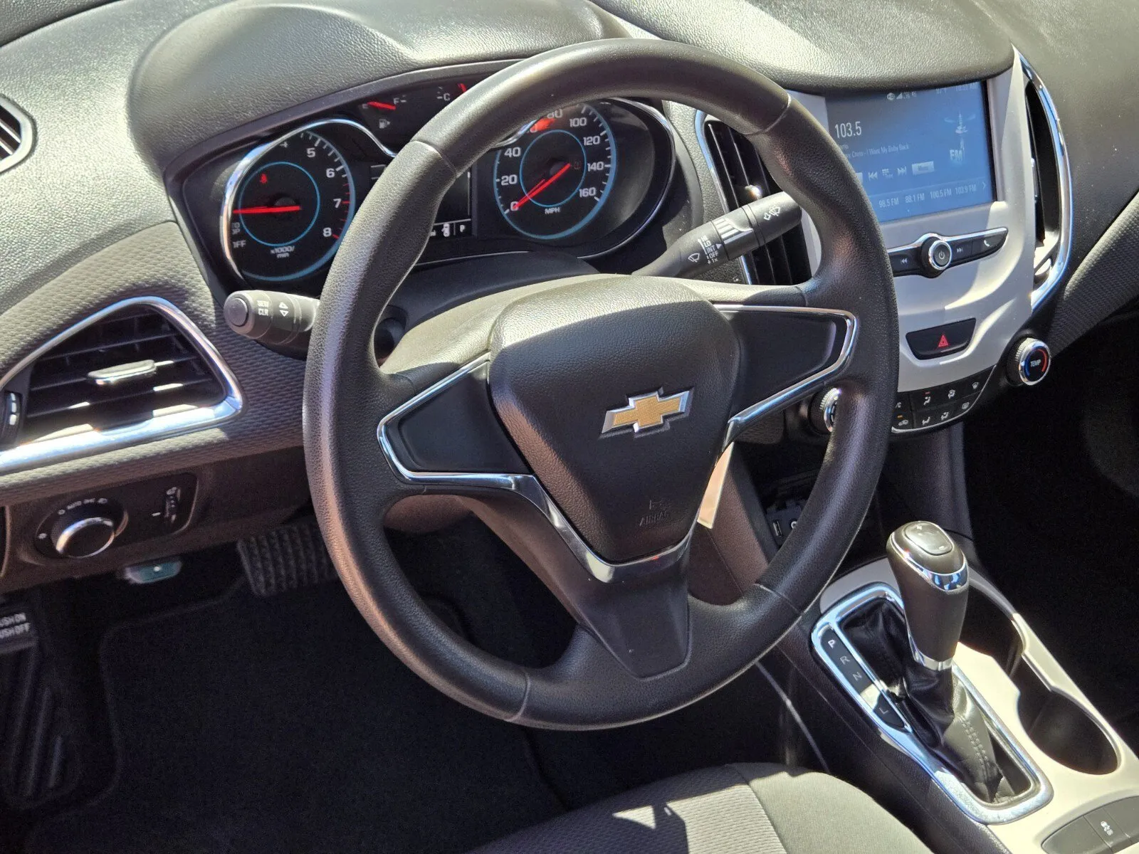 Chevrolet Cruze photo 15