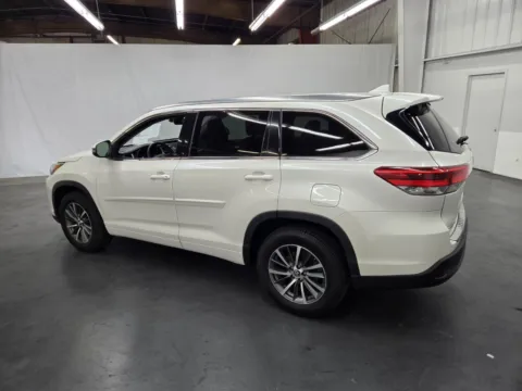 Another view of 2017 Toyota Highlander XLE for sale in Las Vegas, NV at Baja Auto Sales East