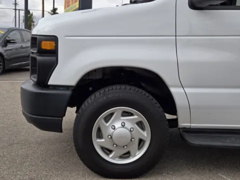 More photos of 2014 Ford Econoline Wagon XL at Baja Auto Sales East, NV