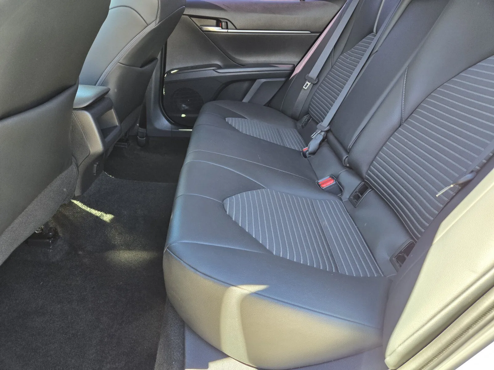 Toyota Camry photo 8