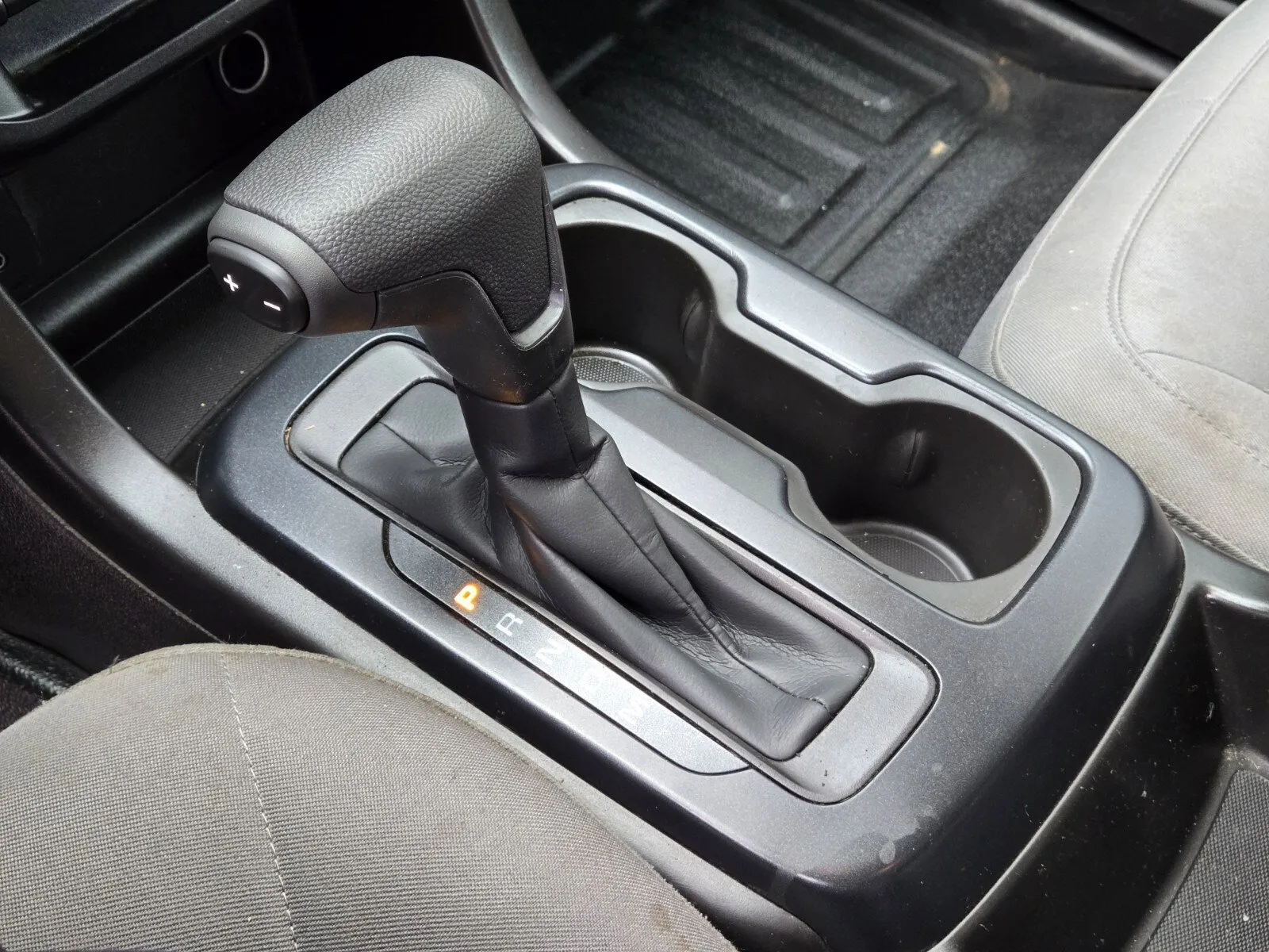 GMC Canyon photo 18