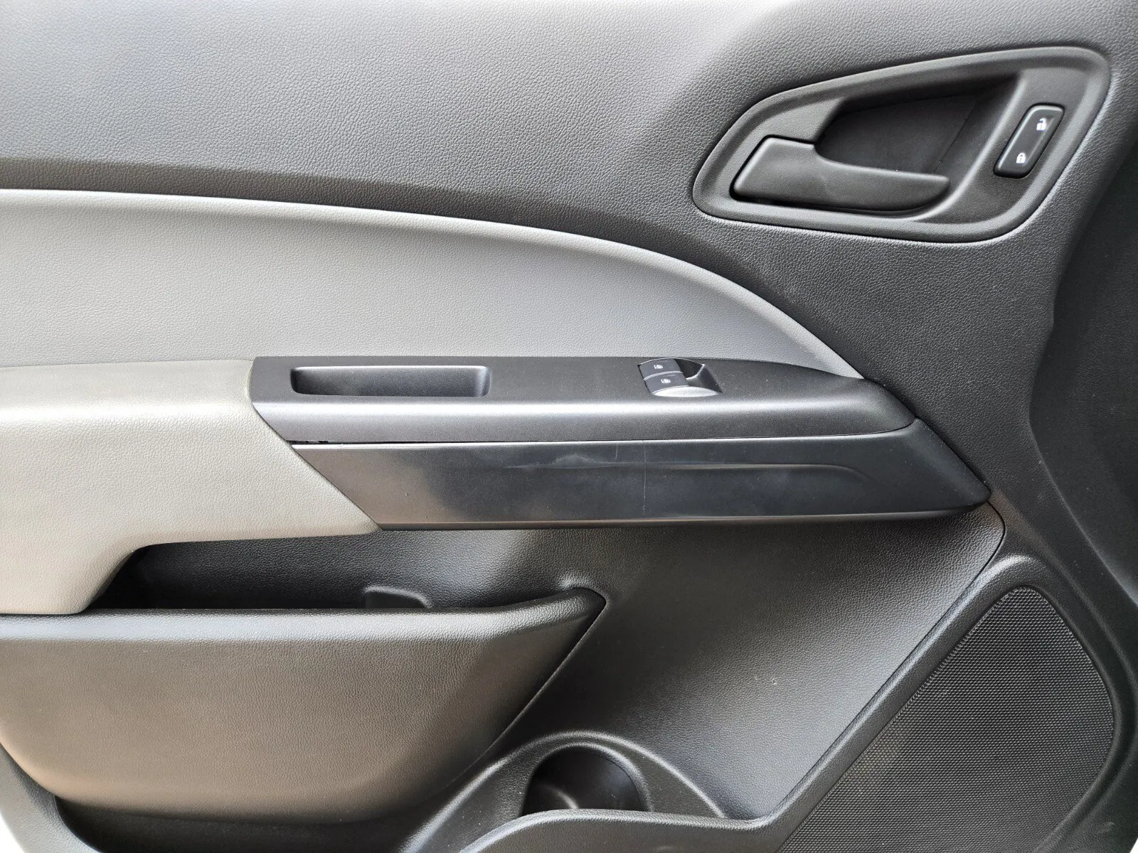 GMC Canyon photo 13