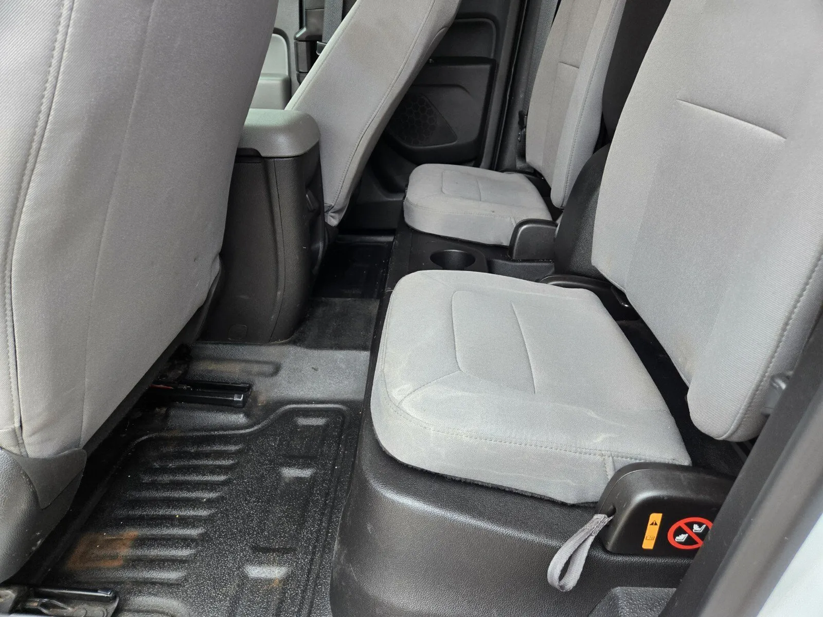 GMC Canyon photo 9