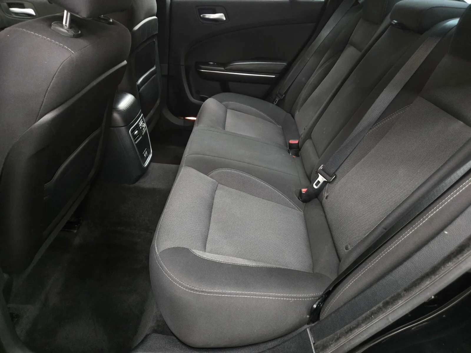 Dodge Charger photo 8