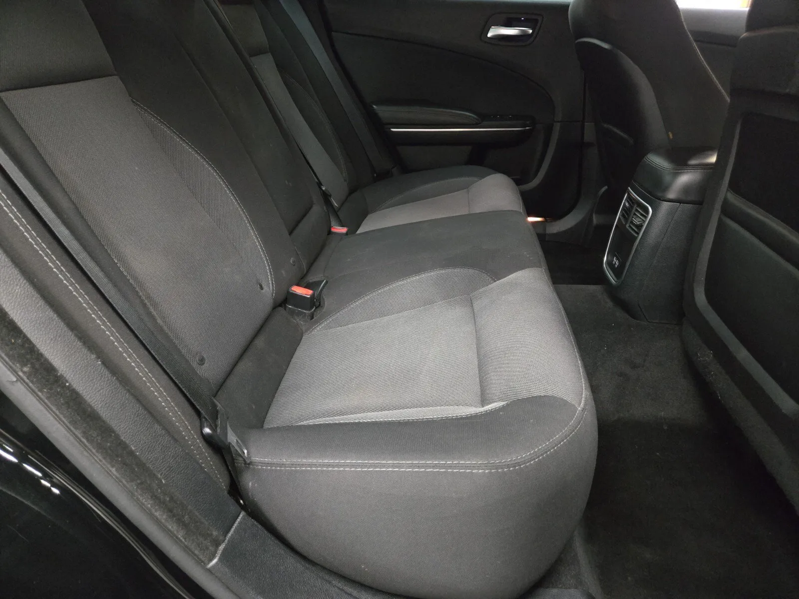 Dodge Charger photo 11