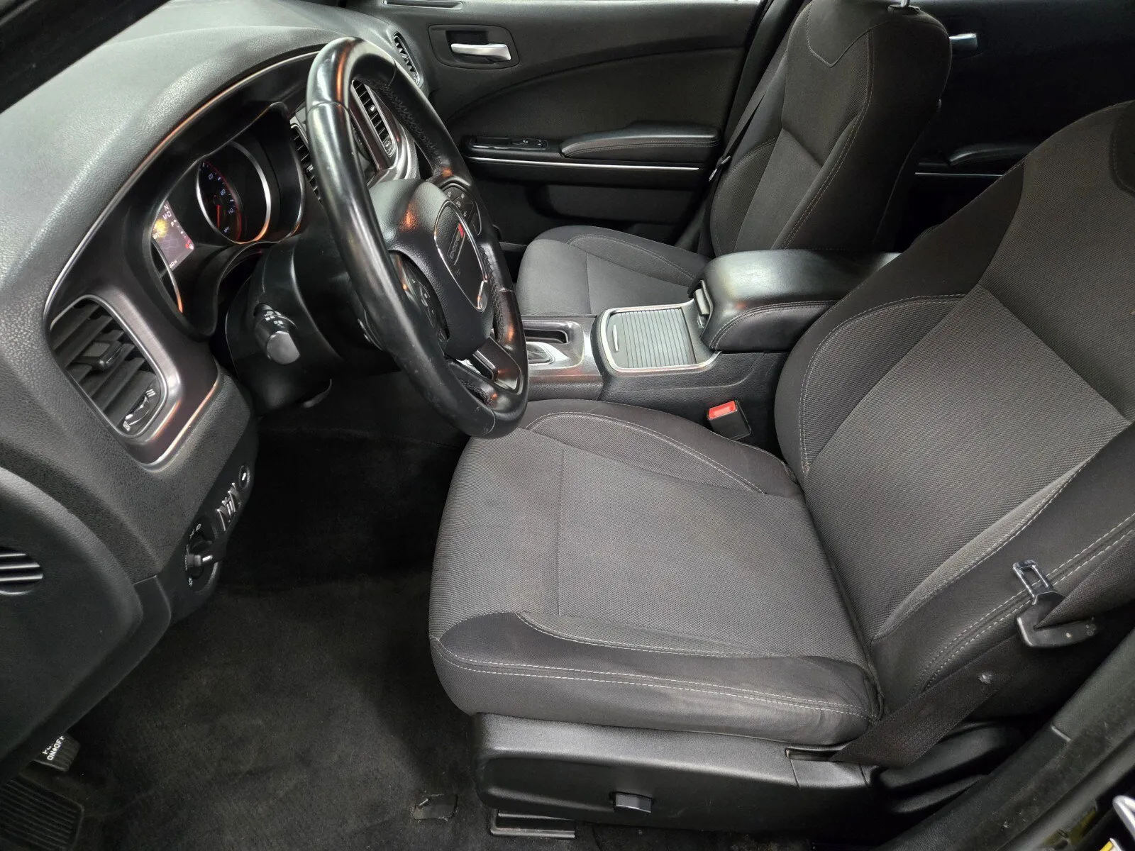 Dodge Charger photo 7