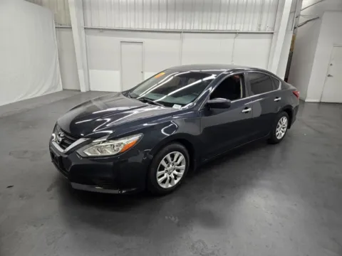 Blue 2017 Nissan Altima 2.5 S for sale in Las Vegas, NV