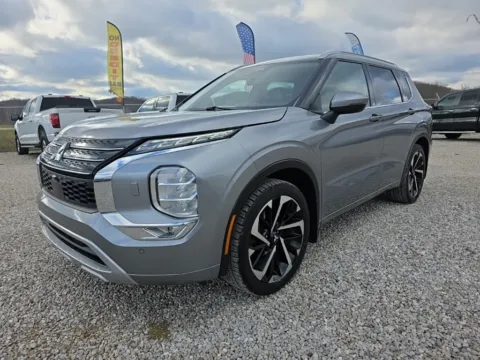 Another view of 2022 Mitsubishi Outlander SEL for sale in Logan, OH at Hocking Valley Motors