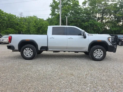 More photos of 2022 GMC Sierra 2500HD Denali at Hocking Valley Motors, OH