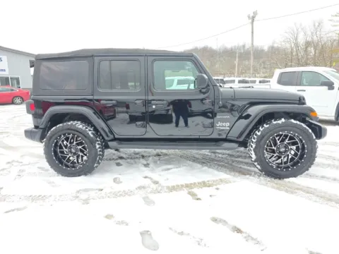 More photos of 2021 Jeep Wrangler Unlimited Sahara at Hocking Valley Motors, OH