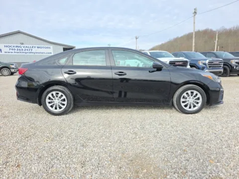 More photos of 2021 Kia Forte FE at Hocking Valley Motors, OH