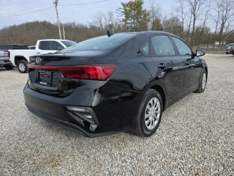 More photos of 2021 Kia Forte FE at Hocking Valley Motors, OH