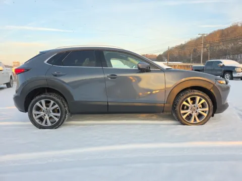 More photos of 2021 Mazda CX-30 Premium at Hocking Valley Motors, OH