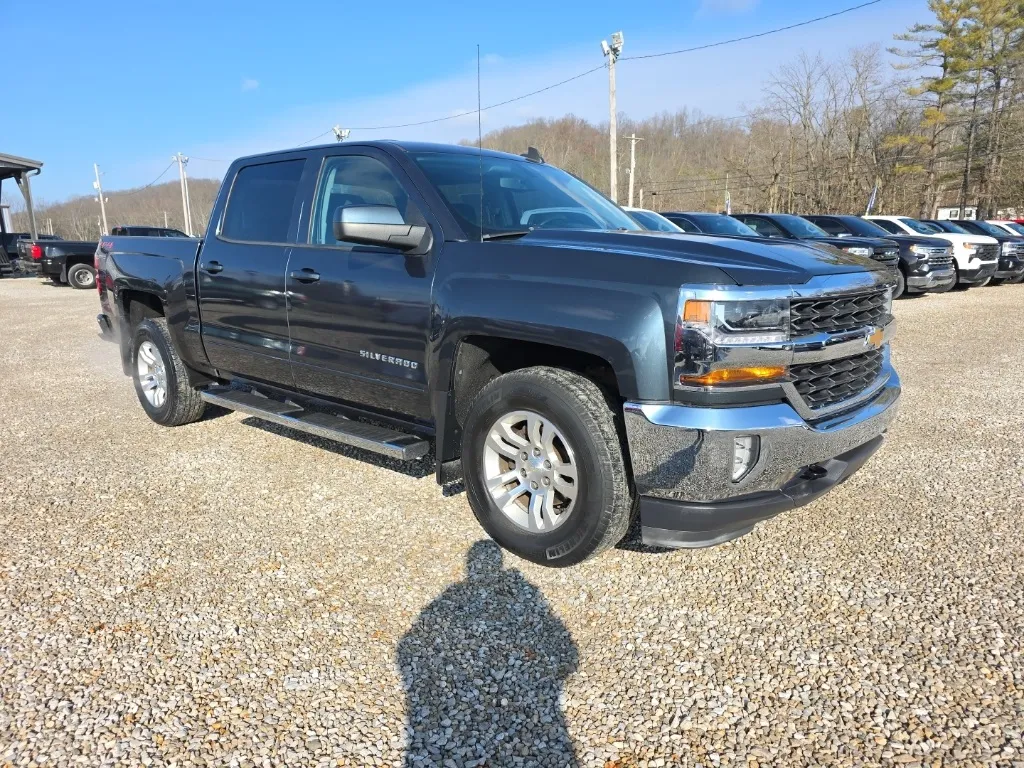 Gray 2018 Chevrolet Silverado 1500 LT for sale in Logan, OH