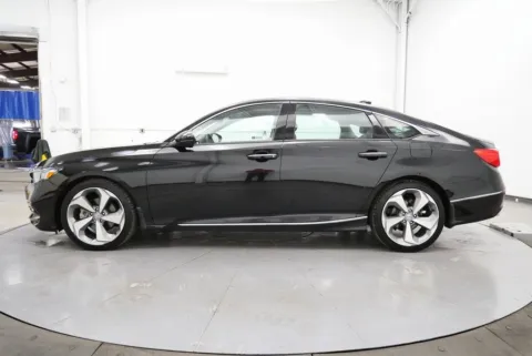 More photos of 2020 Honda Accord Touring 2.0T at Hocking Valley Motors, OH