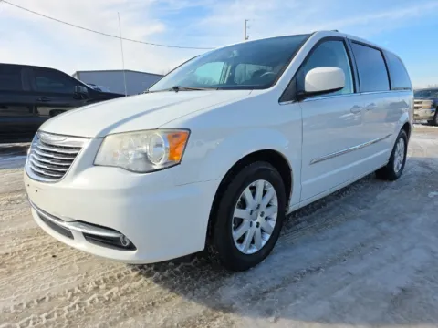Another view of 2014 Chrysler Town & Country Touring for sale in Logan, OH at Hocking Valley Motors