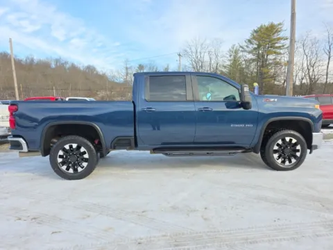 More photos of 2020 Chevrolet Silverado 2500HD LT at Hocking Valley Motors, OH