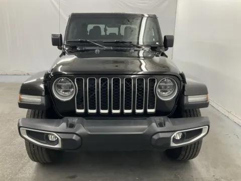 Photos of 2020 Jeep Gladiator Overland for sale in Logan, OH at Hocking Valley Motors