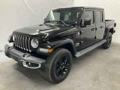 Another view of 2020 Jeep Gladiator Overland for sale in Logan, OH at Hocking Valley Motors