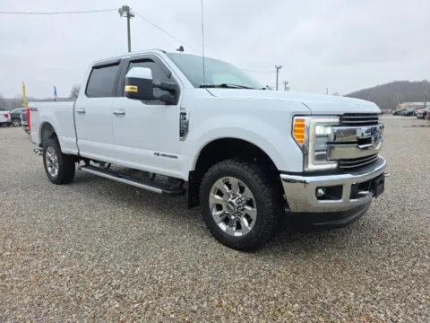 Photos of 2019 Ford F-250SD Lariat for sale in Logan, OH at Hocking Valley Motors