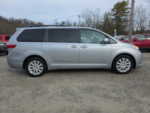 More photos of 2015 Toyota Sienna LE at Hocking Valley Motors, OH