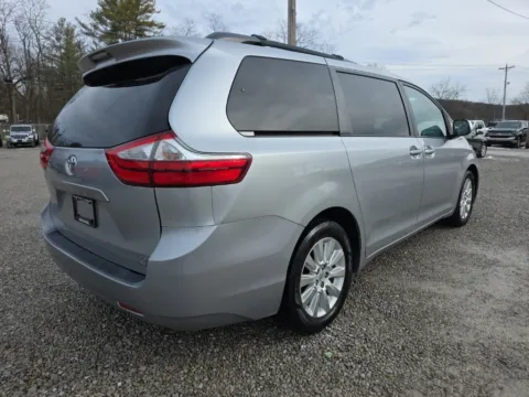 More photos of 2015 Toyota Sienna LE at Hocking Valley Motors, OH