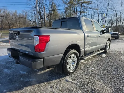 More photos of 2018 Nissan Titan SV at Hocking Valley Motors, OH