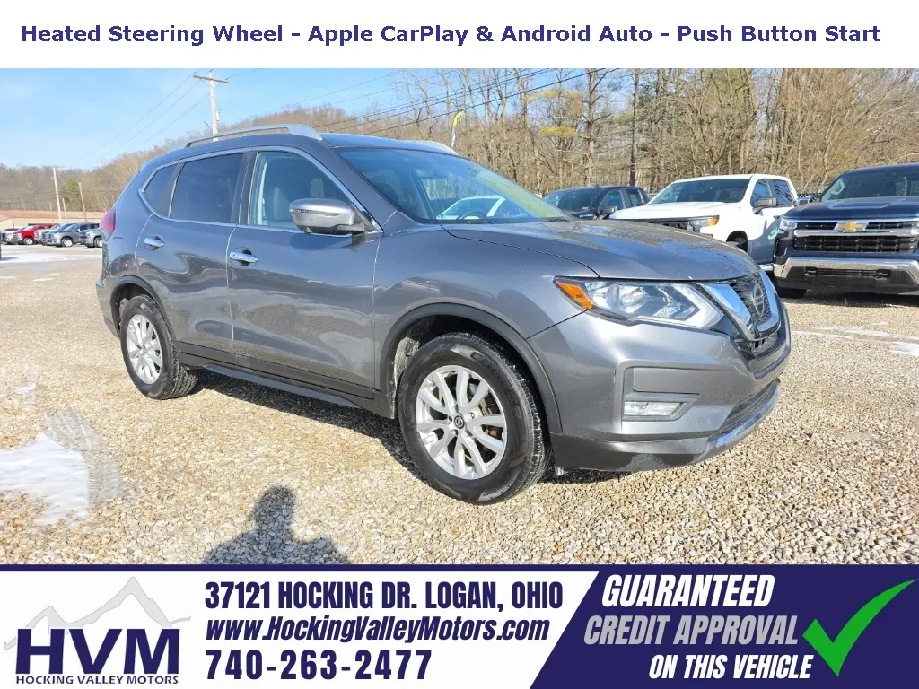 2018 Nissan Rogue SV's photo