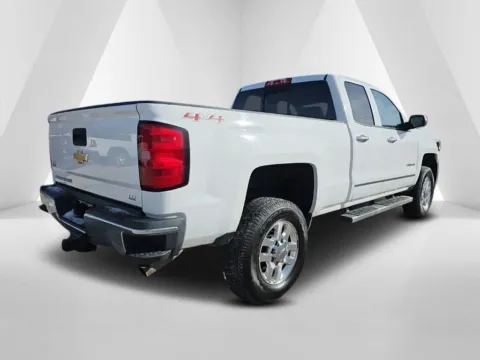 More photos of 2015 Chevrolet Silverado 2500HD LTZ at Hocking Valley Motors, OH