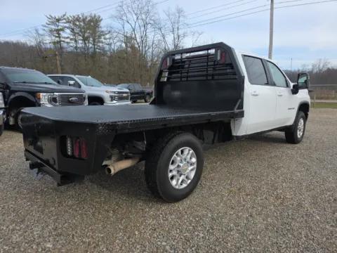 More photos of 2022 Chevrolet Silverado 2500HD LT at Hocking Valley Motors, OH