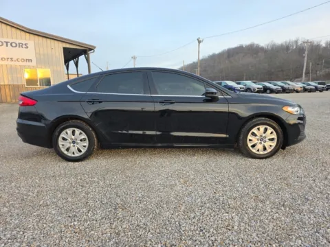More photos of 2019 Ford Fusion S at Hocking Valley Motors, OH