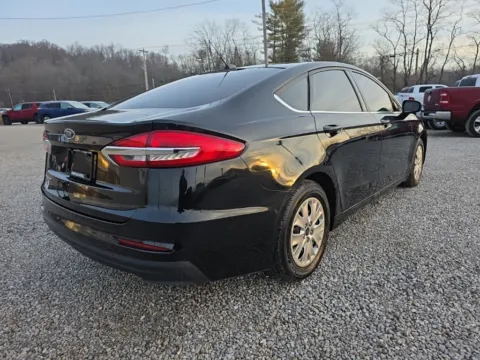 More photos of 2019 Ford Fusion S at Hocking Valley Motors, OH