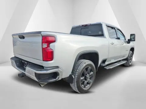 More photos of 2021 Chevrolet Silverado 2500HD LTZ at Hocking Valley Motors, OH