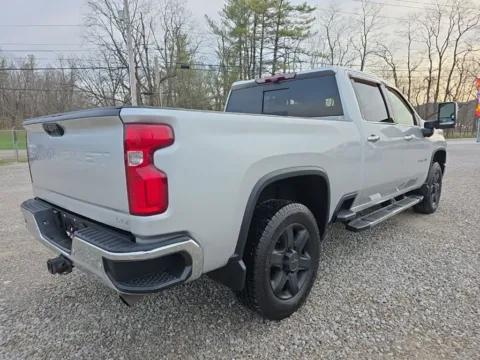 More photos of 2021 Chevrolet Silverado 2500HD LTZ at Hocking Valley Motors, OH
