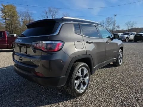More photos of 2018 Jeep Compass Limited at Hocking Valley Motors, OH