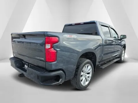 More photos of 2021 Chevrolet Silverado 1500 Custom at Hocking Valley Motors, OH