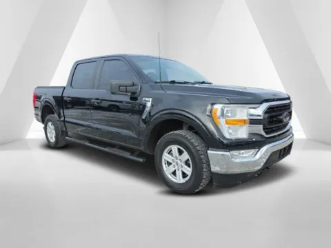 Black 2021 Ford F-150 XLT for sale in Logan, OH