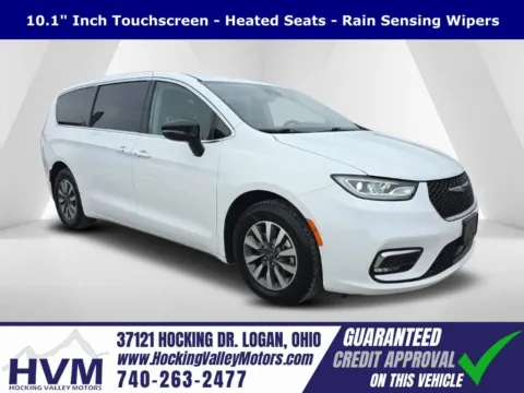White 2024 Chrysler Pacifica Hybrid Select for sale in Logan, OH