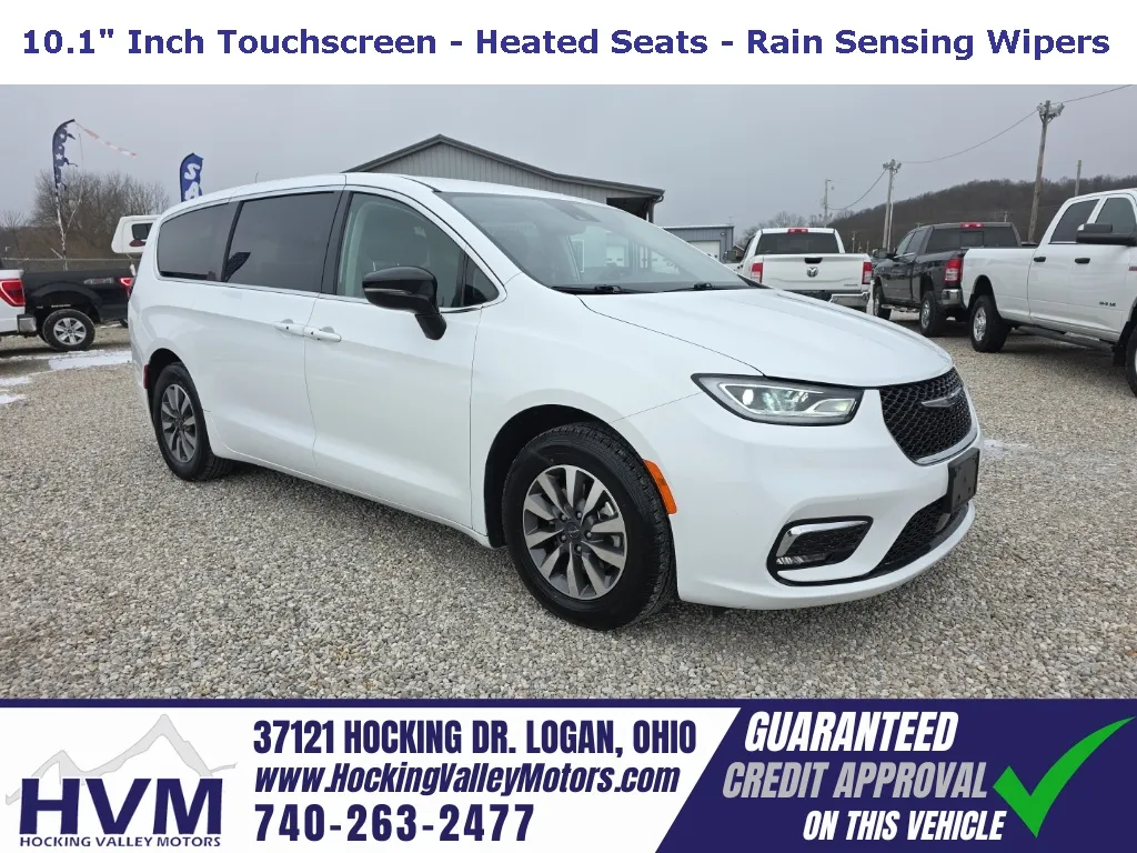 White 2024 Chrysler Pacifica Hybrid Select for sale in Logan, OH