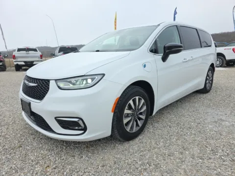 Another view of 2024 Chrysler Pacifica Hybrid Select for sale in Logan, OH at Hocking Valley Motors
