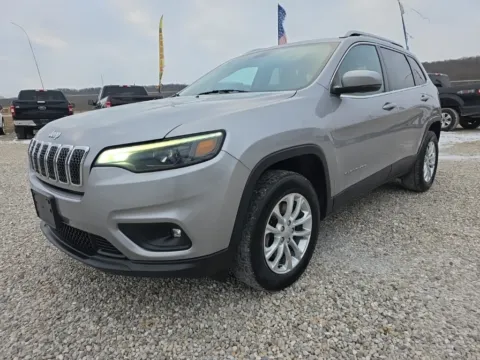 Another view of 2019 Jeep Cherokee Latitude for sale in Logan, OH at Hocking Valley Motors